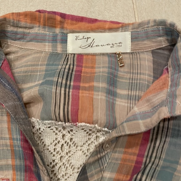 Selling tops as a set. - Picture 2 of 3